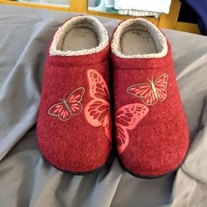 LL Bean Slippers